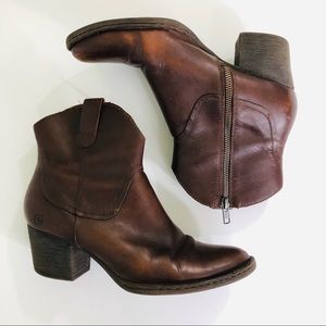 Born Shoes - Born Brown Leather Ankle Boots Heeled Booties Born Shoes - Born Brown Leather Ankle Boots Heeled Booties